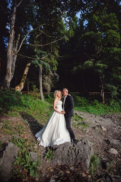 Fotografo di matrimoni Oleksandr Yakonyuk (sanni). Foto del 13 settembre 2018