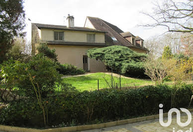 House with pool and terrace 3