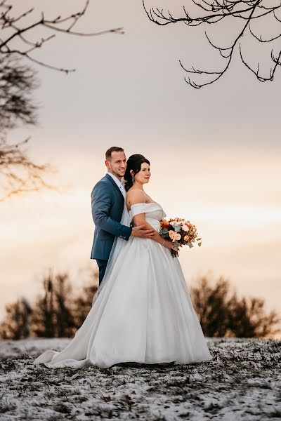 Fotógrafo de bodas Lucie Skopalová (okemlucie). Foto del 6 de diciembre 2023