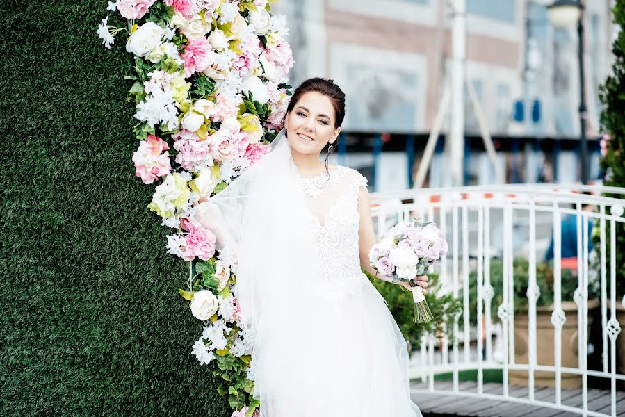 Fotografo di matrimoni Oleg Batenkin (batenkin). Foto del 18 maggio 2021