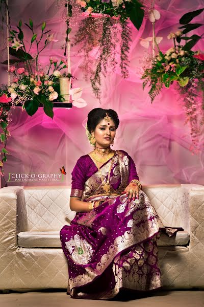 Wedding photographer Sandipta Sourav Paul (clickography10). Photo of 9 December 2020