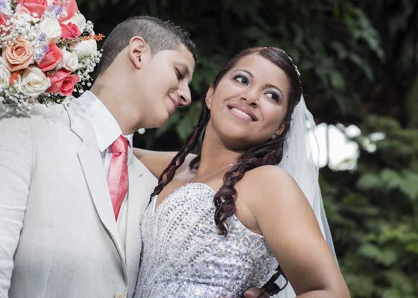 Photographe de mariage Victor Nodier Giraldo Moncayo (nodieres). Photo du 26 février 2019