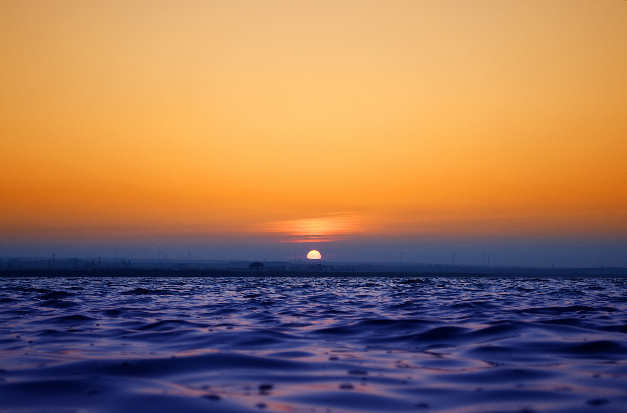 Tramonto sull'acqua di Nazario Di Mauro