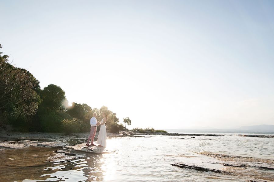 Fotógrafo de casamento Aleks Desmo (aleks275). Foto de 10 de outubro 2018