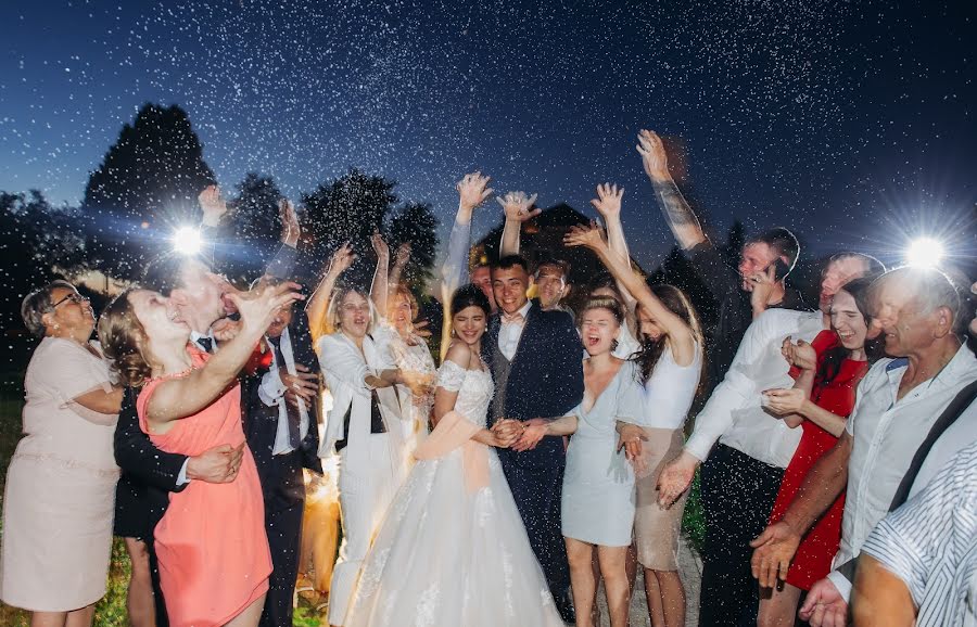 Fotógrafo de casamento Olga Shiyanova (oliachernika). Foto de 18 de junho 2019