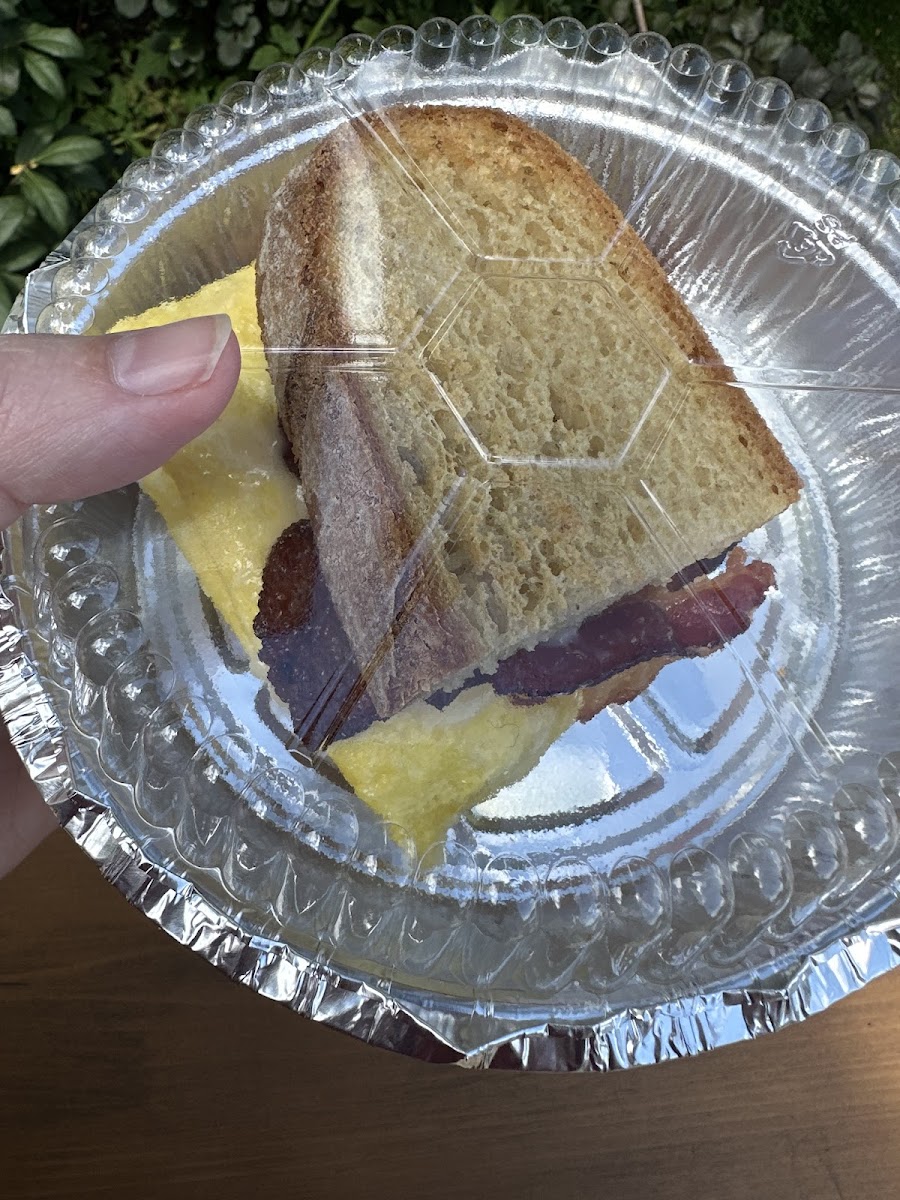 Breakfast sandwich