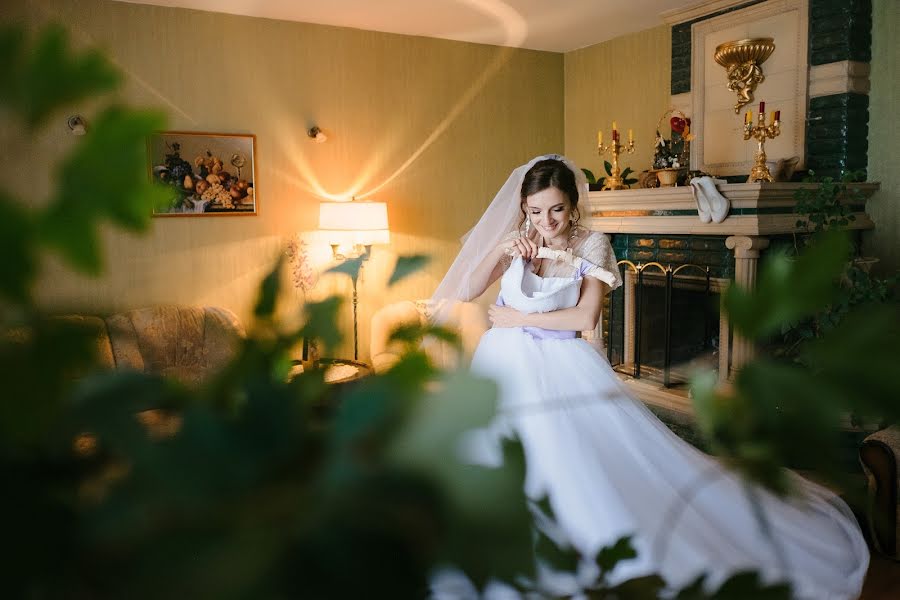 Fotografo di matrimoni Yuliya Serova (serovajulia). Foto del 11 agosto 2016