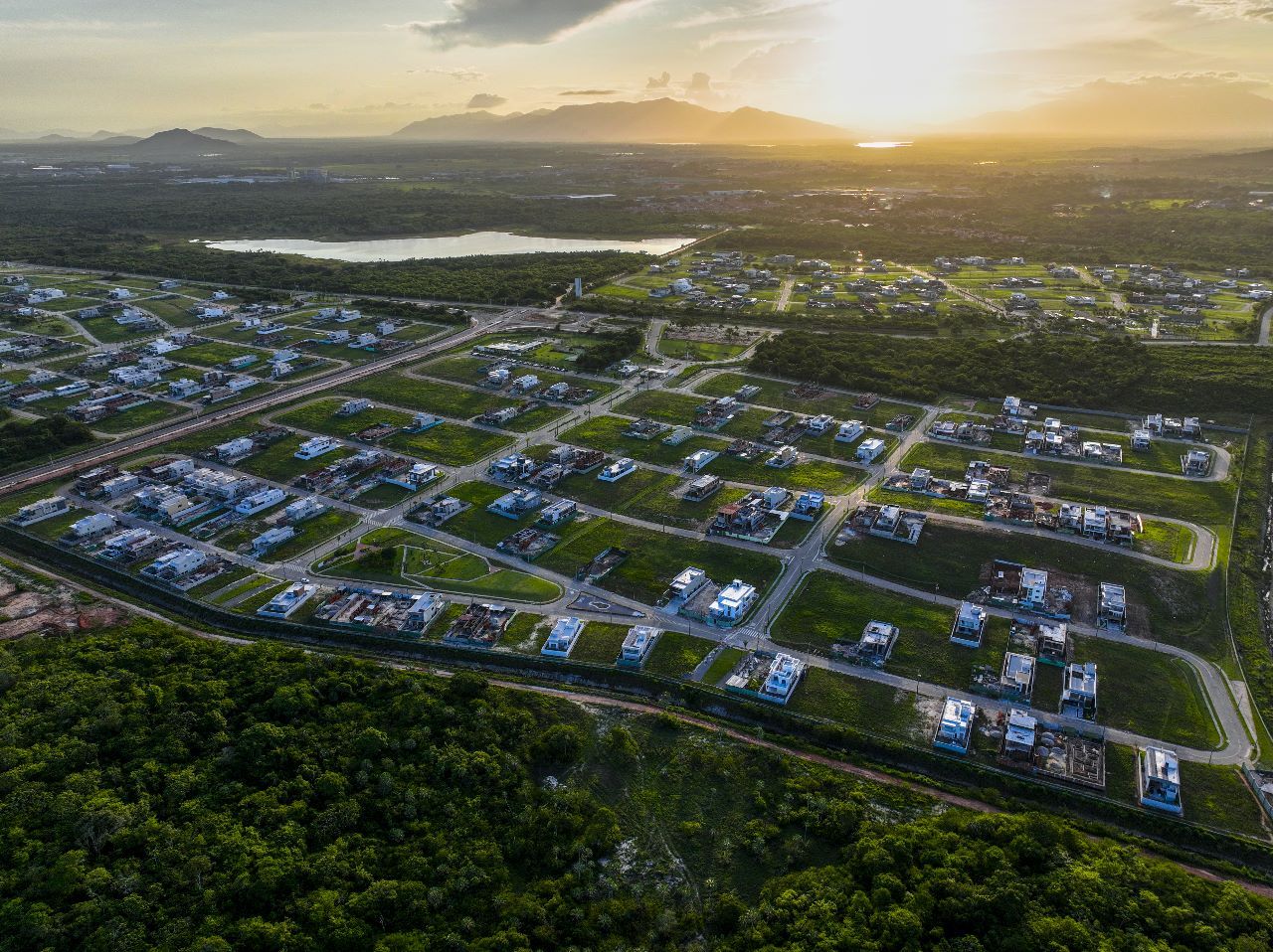 Terrenos à venda Cidade Alpha