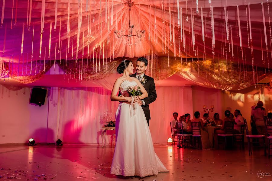 Fotografo di matrimoni Remberto Castro Martinez (rcastrofotografo). Foto del 3 aprile 2019