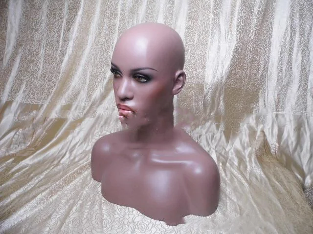 Molde para la cabeza Crea esculturas y manualidades personalizadas con este molde flexible y reutilizable para modelar cabezas.