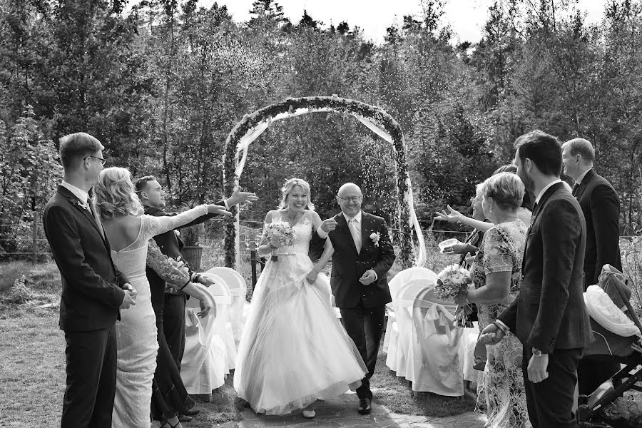 Esküvői fotós Aleš Povondra (povondraales). Készítés ideje: 2019 február 28.