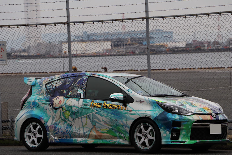 アクアの2019ベストショット・名港トリトン・痛車コラボ・凄いよ本当・アクアGRコラボに関するカスタム事例の投稿画像10枚目