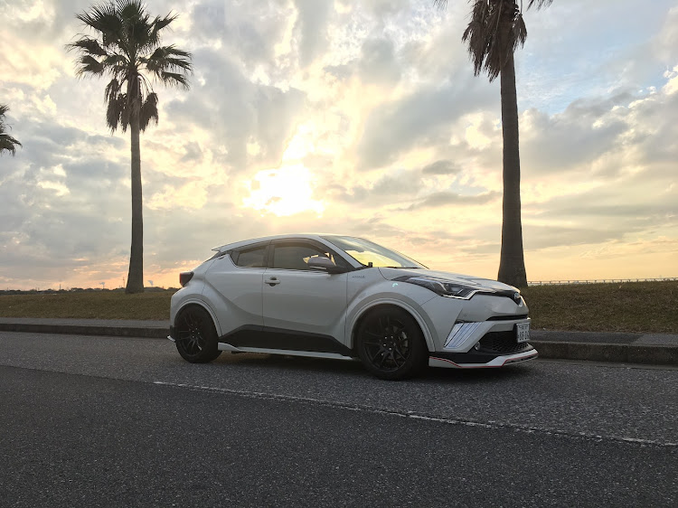 C-HRのLIBERTYWALK・LEXUS LFA・Lamborghini Urus・NONDA NSX・NISSAN SKYLINE GTRに関するカスタム事例の投稿画像16枚目