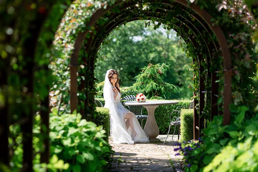 Fotografo di matrimoni Elvira Brudova (brudova). Foto del 2 agosto 2022