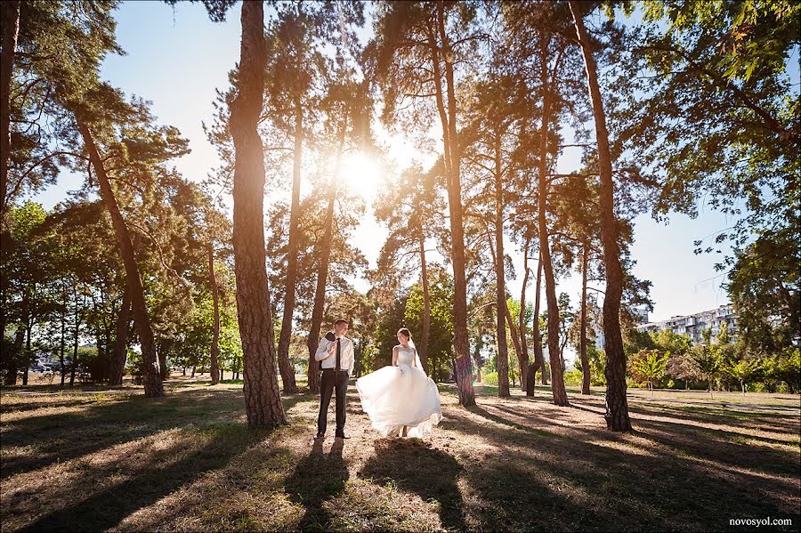 Wedding photographer Ruslan Novosel (novosyol). Photo of 27 November 2014