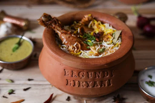 Chicken Hyderabadi Handi Biryani(With Salan And Raita ) Serves 1 To 2