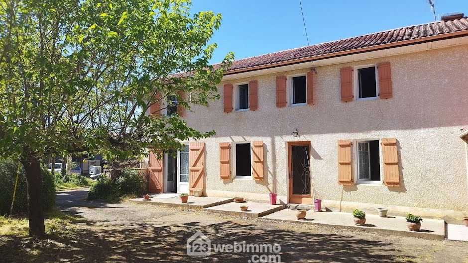 Vente ferme 8 pièces 245 m² à Hagetmau (40700), 259 000 €