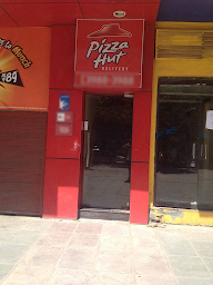 Pizza Hut photo 5