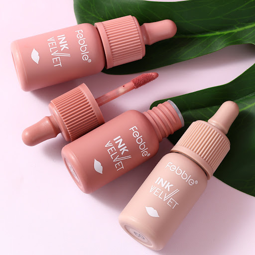 Title 3, Matte liquid lipstick, waterproof, nonstick cup...