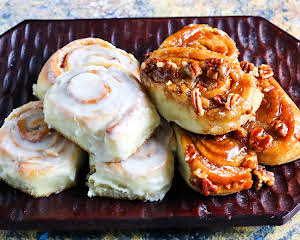 Caramel Cinnamon Rolls