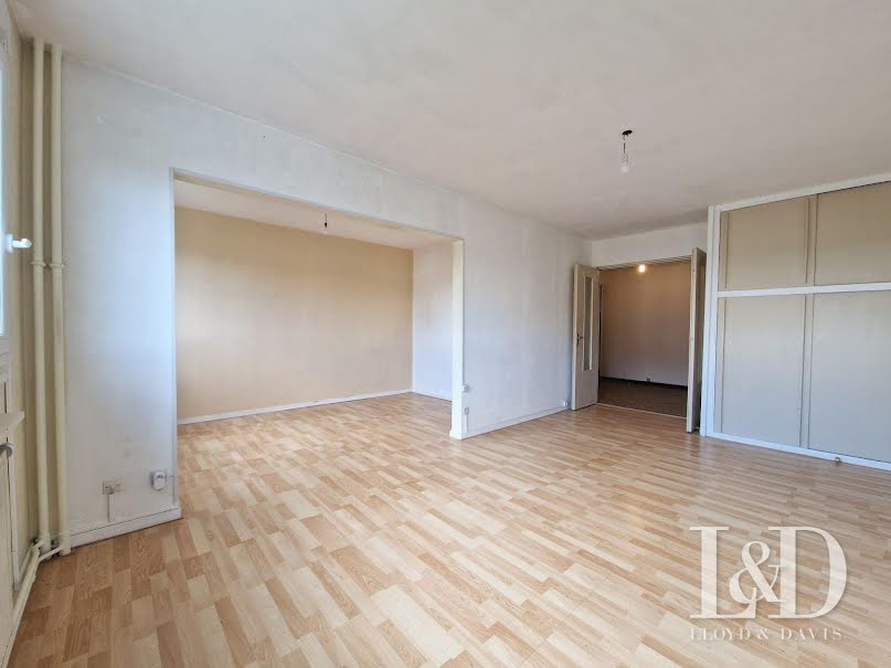 Vente appartement 4 pièces 84 m² à Saint-Priest (69800), 189 000 €