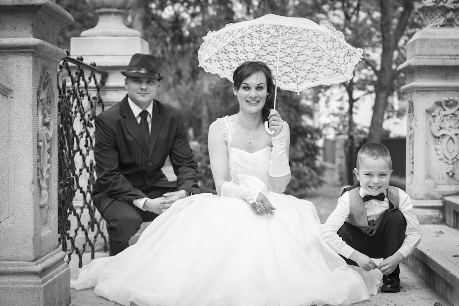 Fotógrafo de casamento Dániel Puyau (puyau). Foto de 18 de junho 2016