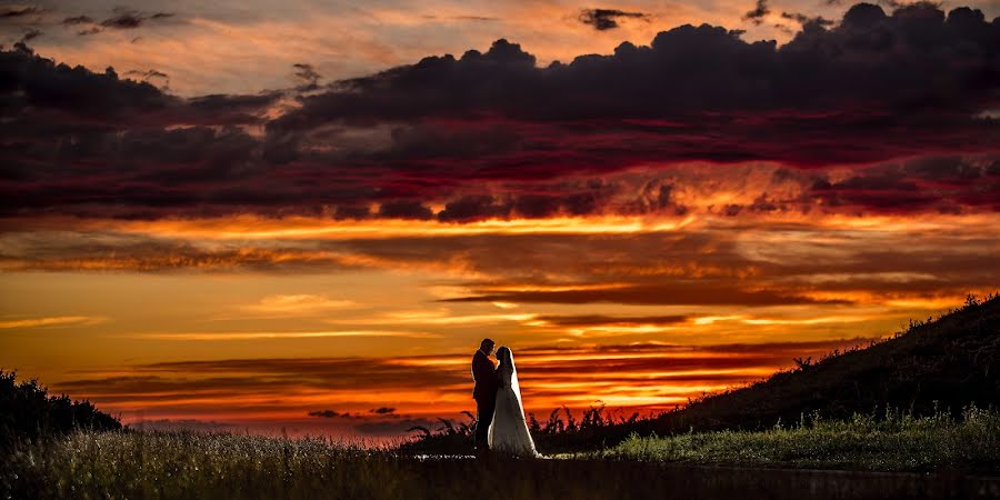 Fotógrafo de bodas Norbert Gubincsik (norbertgubincsi). Foto del 15 de septiembre 2016