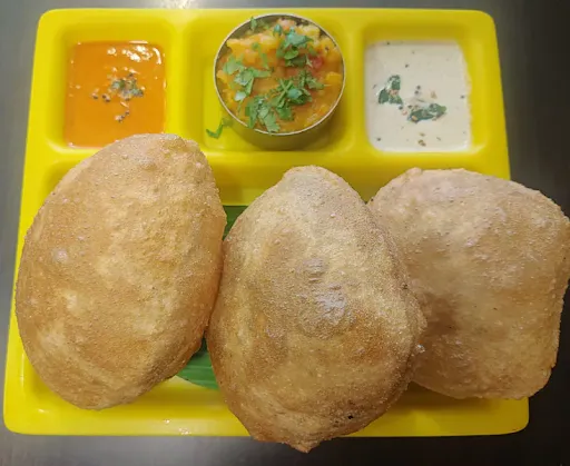 Poori With Aloo Bhaji