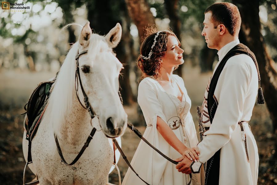 Fotógrafo de casamento Bachana Merabishvili (bachana). Foto de 2 de novembro 2019