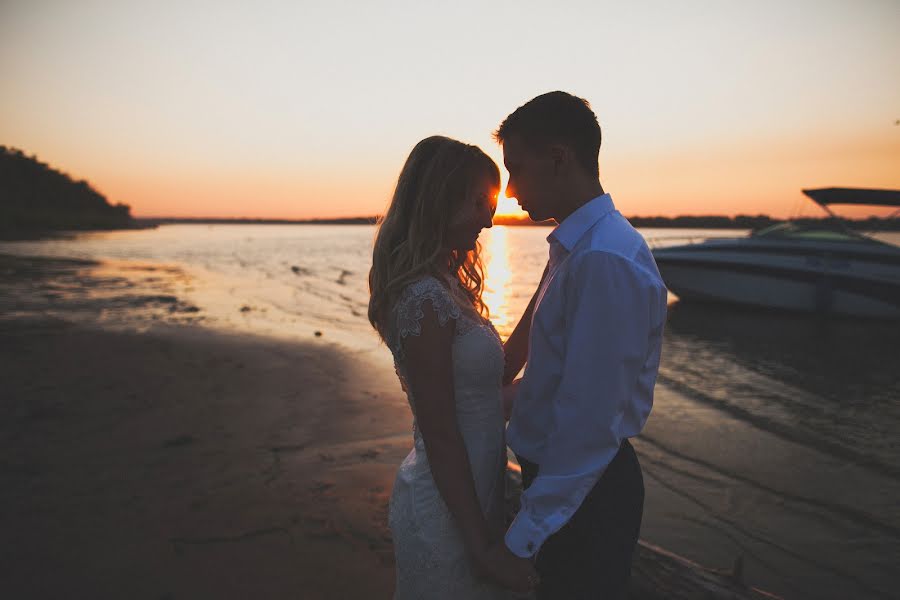 Fotografo di matrimoni Anna Ionova (annabell). Foto del 4 settembre 2014