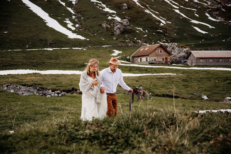 Svadobný fotograf Sandra Keller (bartelsfoto). Fotografia publikovaná 24. januára 2022