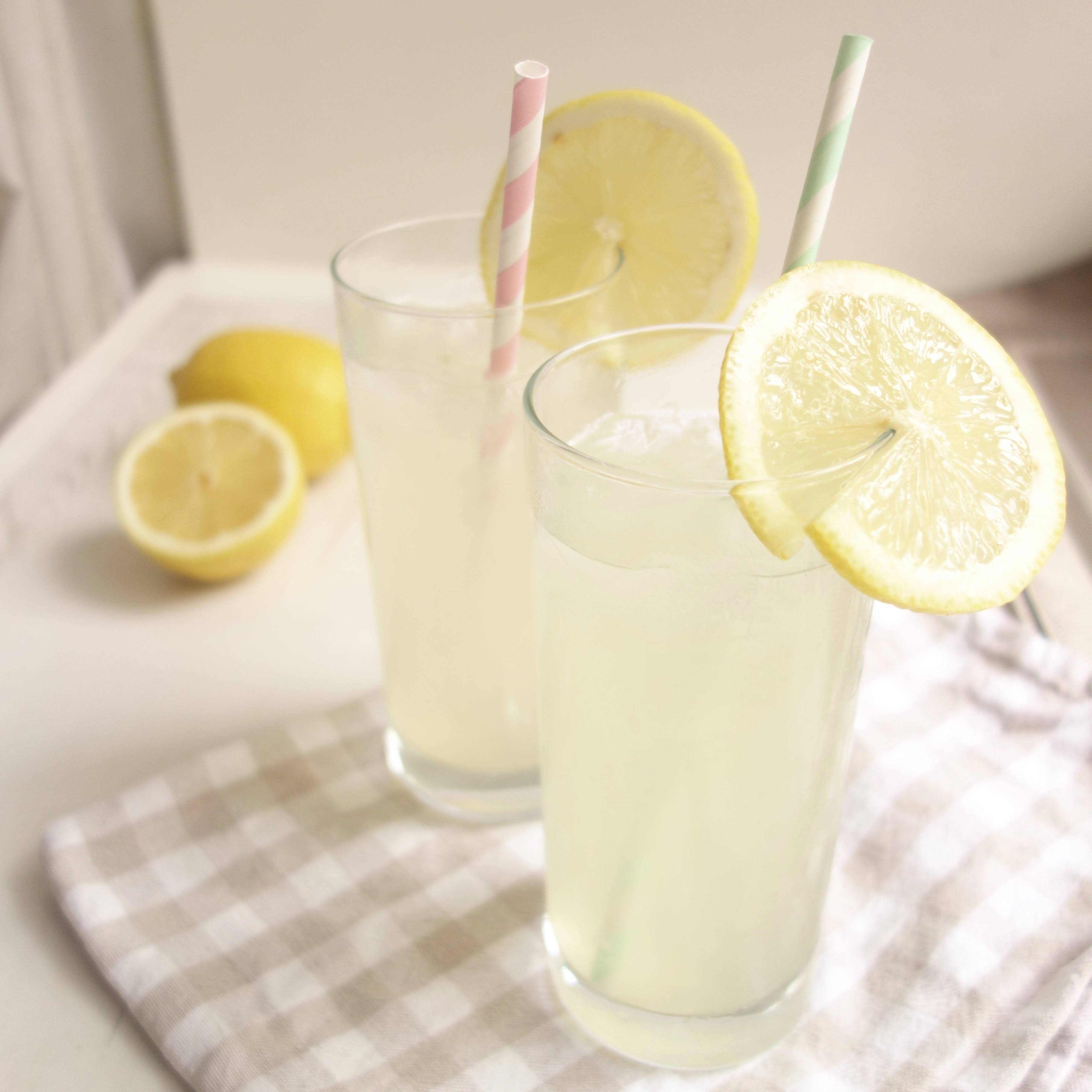 Homemade Cloudy Lemonade