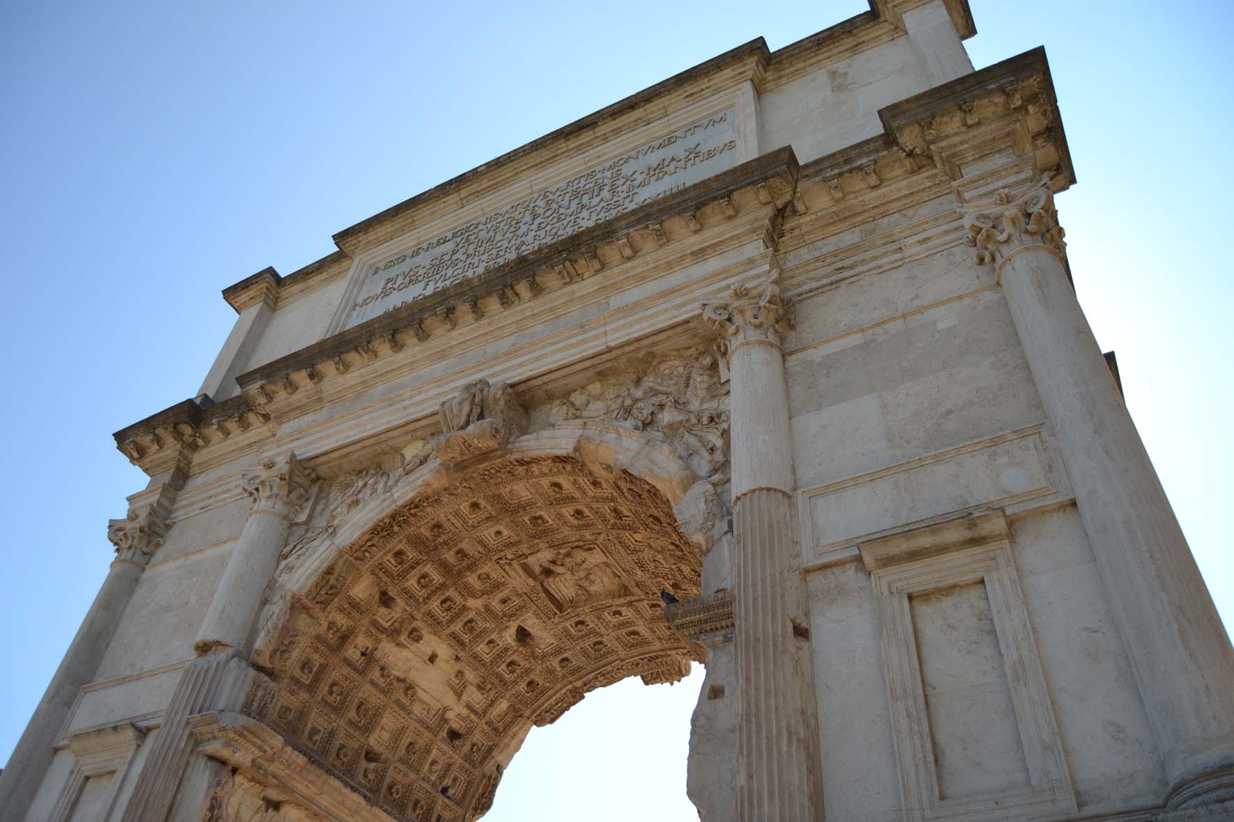 arco maestoso di aeglos