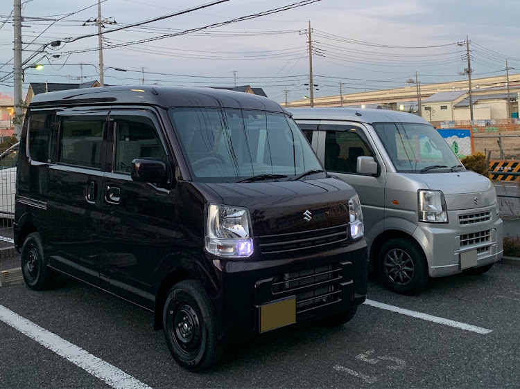 エブリイバンの#DA17V・#エブリイ・ムーンライトバイオレットパールメタリックに関するカスタム事例の投稿画像1枚目