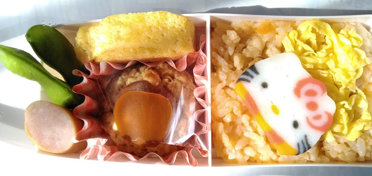 寅次郎さんが投稿したハローキティ新幹線弁当・駅弁フェアに関するカスタム事例の投稿画像7枚目