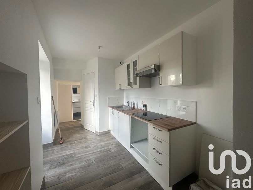 Location  appartement 3 pièces 66 m² à Marcoussis (91460), 1 000 €