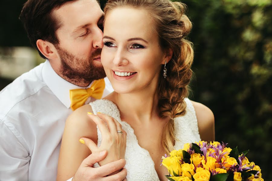 Fotógrafo de bodas Aleksandra Tikhova (aleksti). Foto del 8 de septiembre 2016