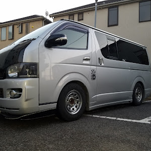 ハイエースバン TRH200V