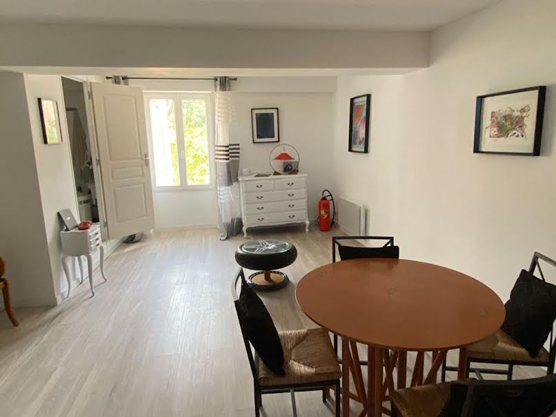 Vente appartement 2 pièces 53.39 m² à Montagnac-Montpezat (04500), 115 000 €