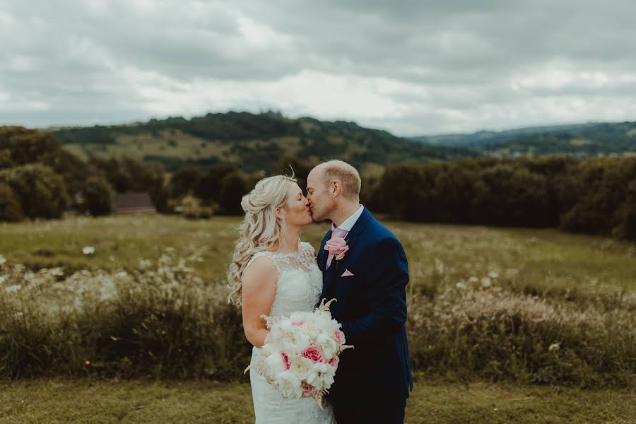 Jurufoto perkahwinan Rebecca Broodbakker (rebeccaemily). Foto pada 2 Julai 2019