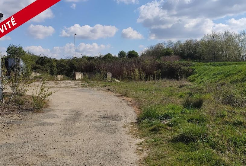  Vente Terrain à bâtir - 2 100m² à Tours (37100) 