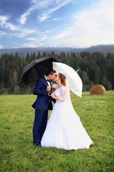 Hochzeitsfotograf Zuzana Kondeková (zuzuphotographic). Foto vom 16. April 2019