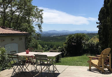 Maison avec piscine et terrasse 2