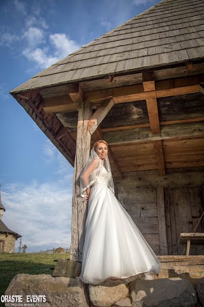 Fotógrafo de casamento Gabriel Daniel Barbu (danibarbu). Foto de 10 de agosto 2018