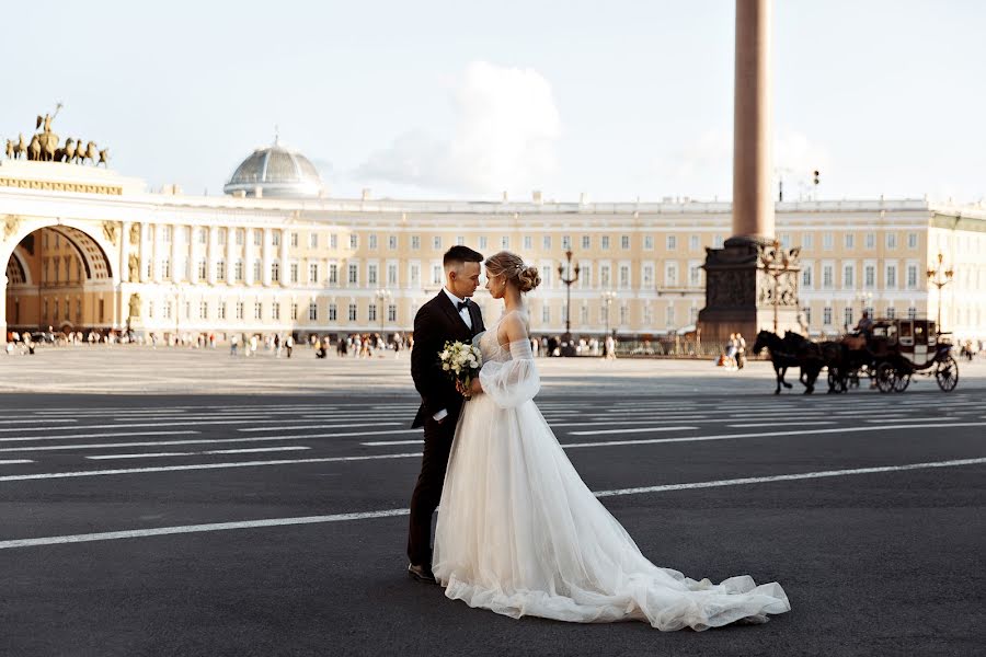 Wedding photographer Ekaterina Alyukova (ekaterinalyukova). Photo of 30 March 2022