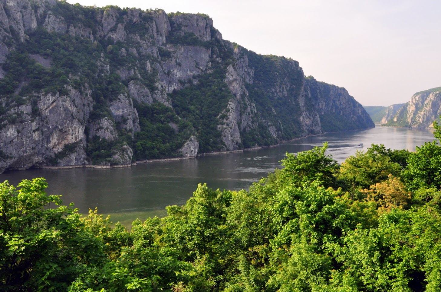 Сербия. 05.2015 г. Белград,Смедерево,Голубац,Джердапское ущелье,Нови-Сад,Суботица,Ниш и др