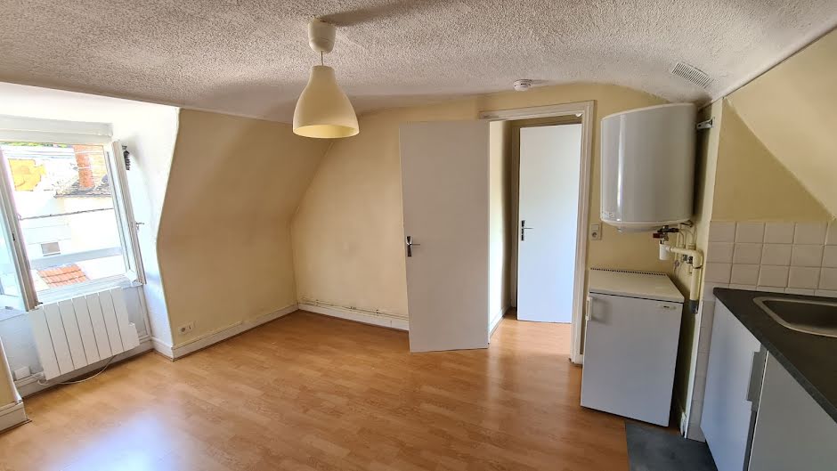 Vente appartement 1 pièce 17 m² à Montfort-l'Amaury (78490), 97 000 €