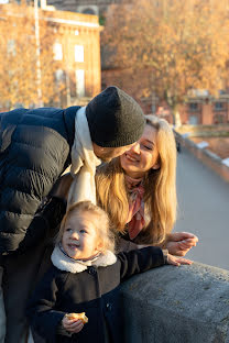 Wedding photographer Eugenie Smirnova (weddingfrance). Photo of 26 January 2023