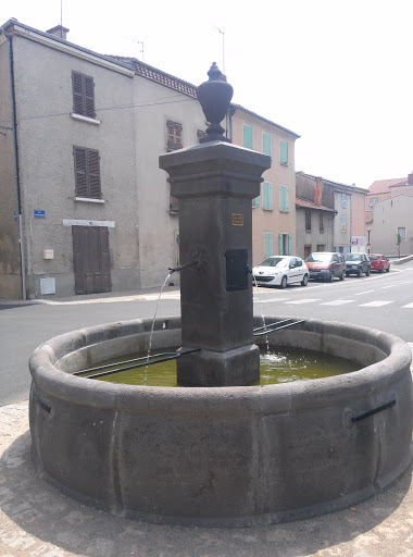 Fontaine Fleurie 1913