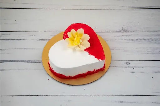 Eggless Red Velvet Heart Cake [1 Kg]